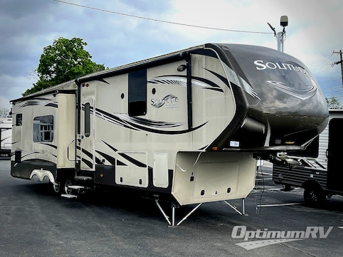 2014 Grand Design Solitude 368RD RV Photo 4