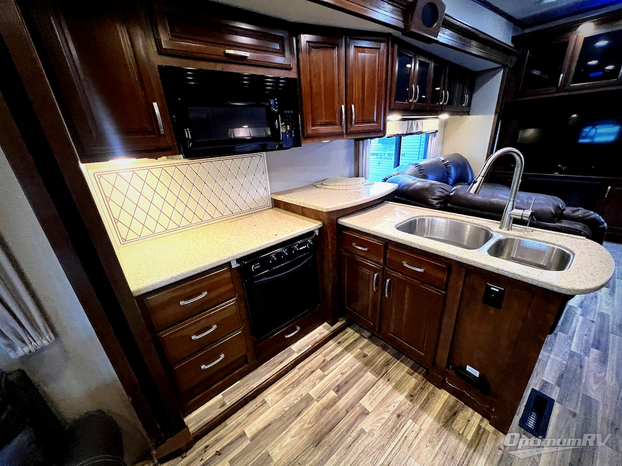 2014 Grand Design Solitude 368RD Photo 13
