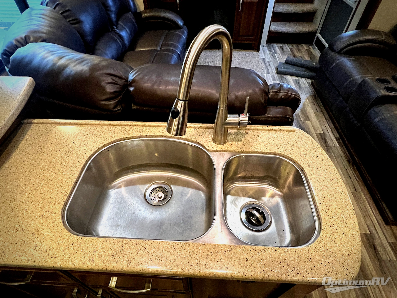2014 Grand Design Solitude 368RD Photo 16