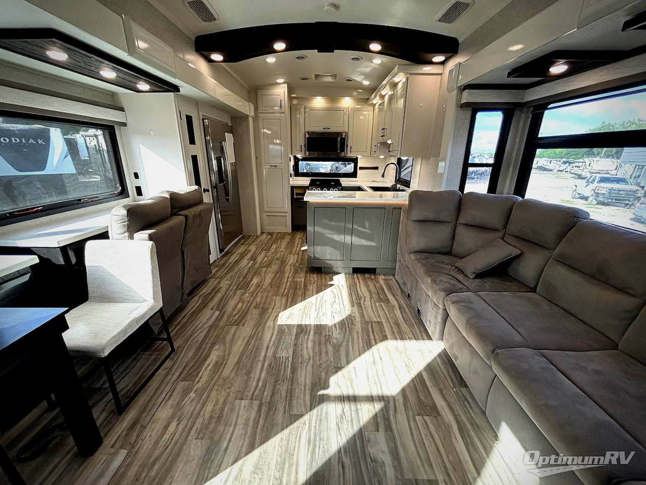 2025 Jayco Pinnacle 38FBRK Photo 4