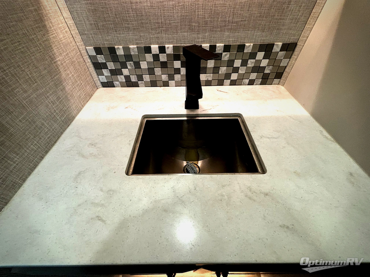 2025 Jayco Pinnacle 38FBRK Photo 13