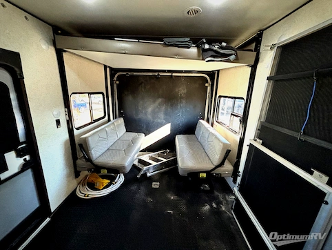 2020 Jayco Octane Super Lite 293 RV Photo 3