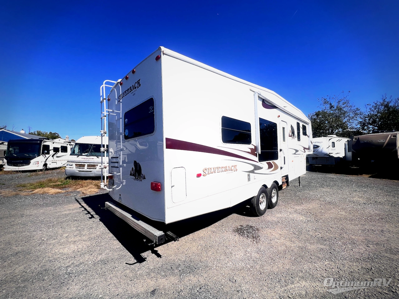 2008 Forest River Cedar Creek Silverback 30LRKSA Photo 2