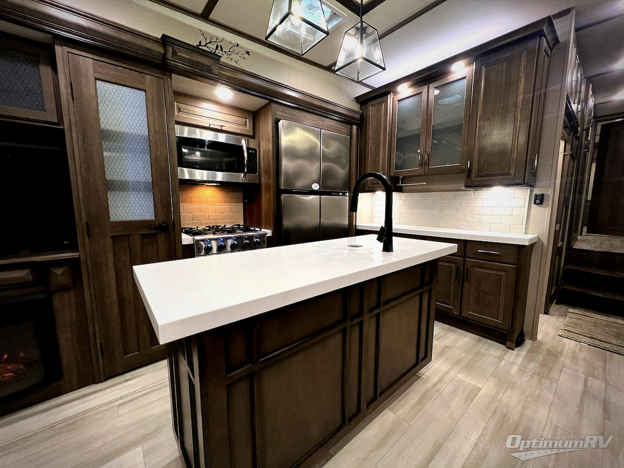 2022 Grand Design Solitude 378MBS Photo 20