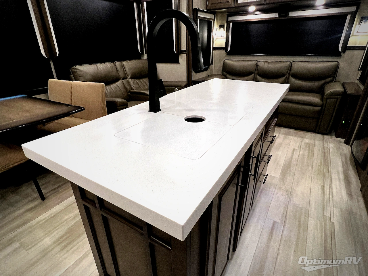 2022 Grand Design Solitude 378MBS Photo 27