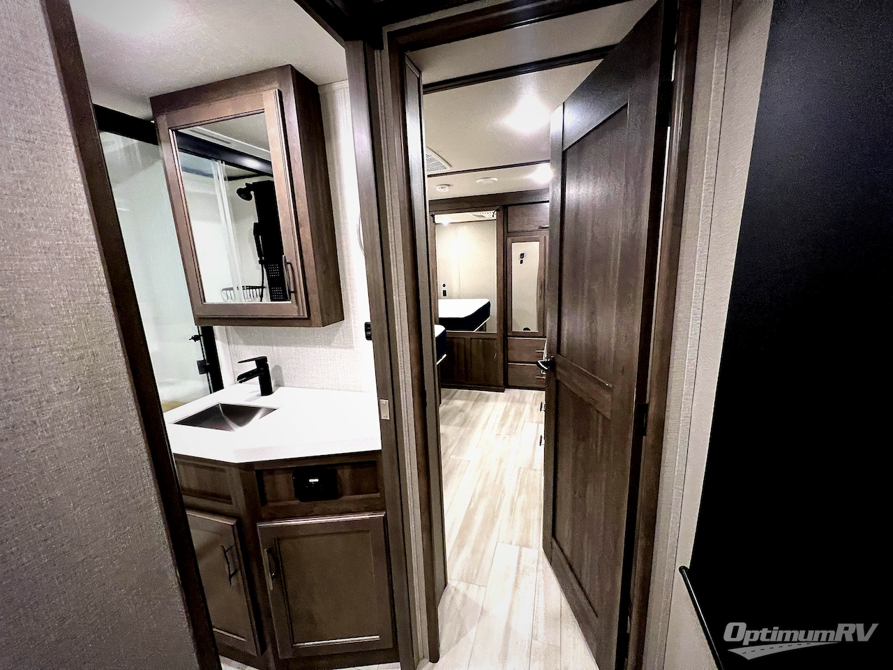 2022 Grand Design Solitude 378MBS Photo 40