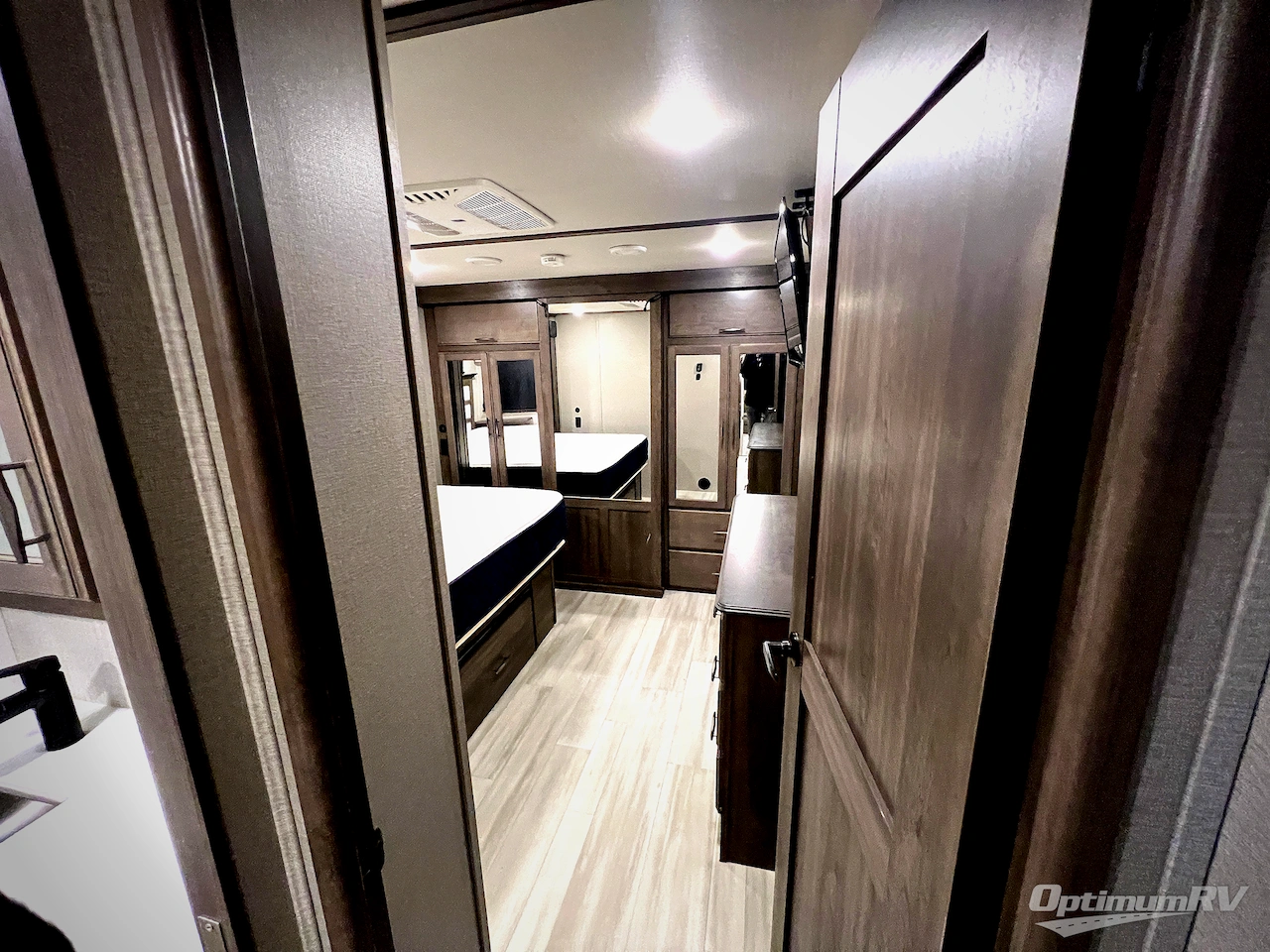 2022 Grand Design Solitude 378MBS Photo 47