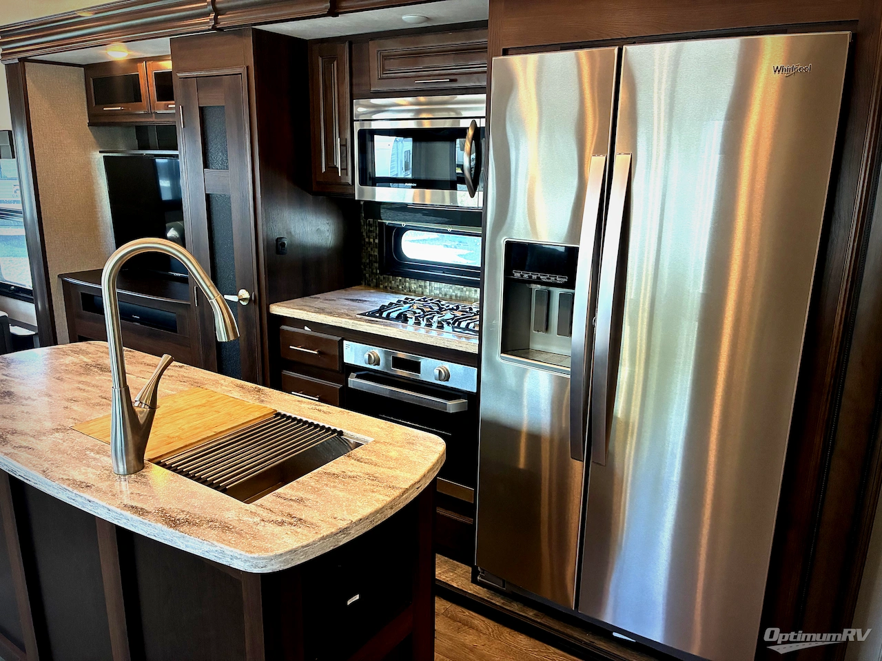 2019 Jayco North Point 377RLBH Photo 6