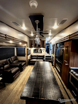 2019 Jayco Eagle 319MLOK RV Photo 2