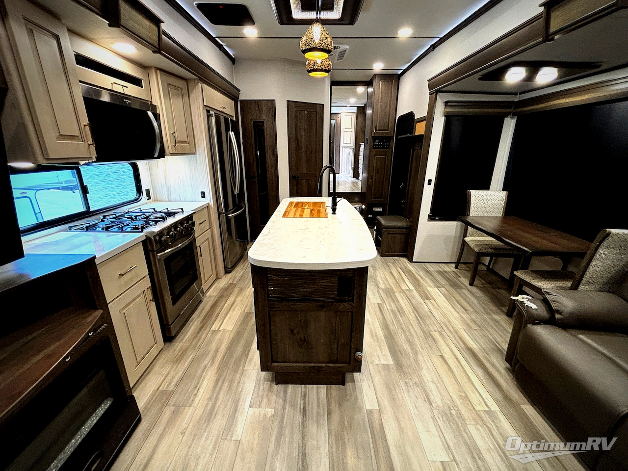 2021 Alliance Paradigm 370FB Photo 5