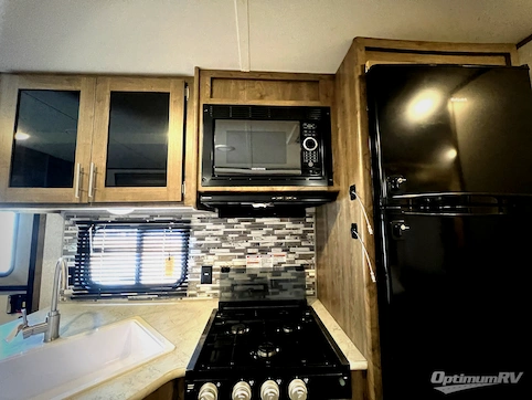 2021 Dutchmen Aspen Trail 2850BHS RV Photo 3