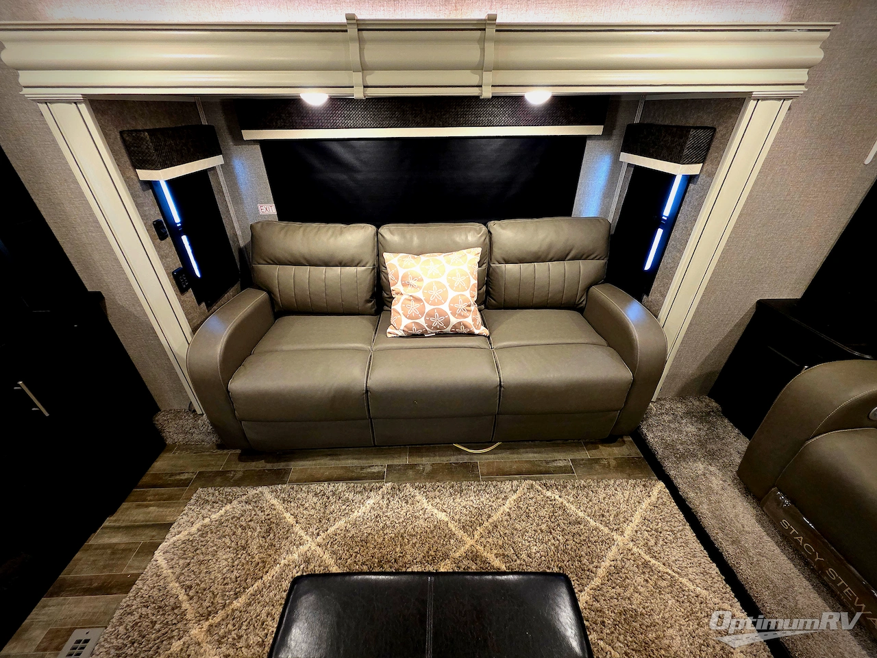 2021 Jayco North Point 382FLRB Photo 6