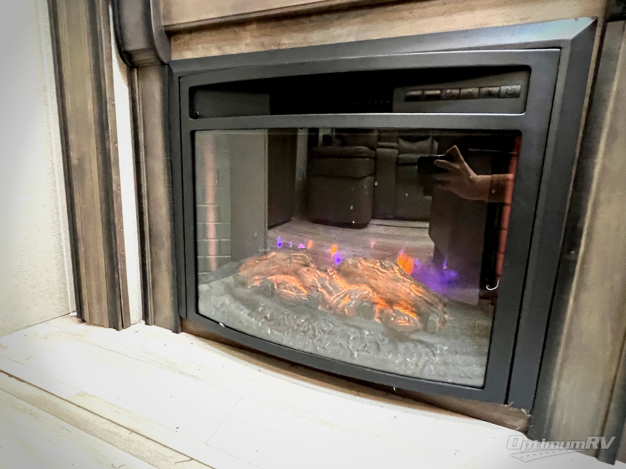2022 Grand Design Solitude S-Class 3950BH Photo 12