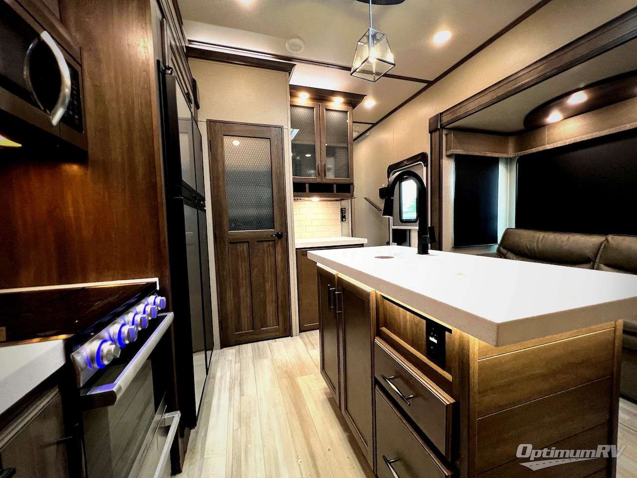 2022 Grand Design Solitude S-Class 3950BH Photo 20