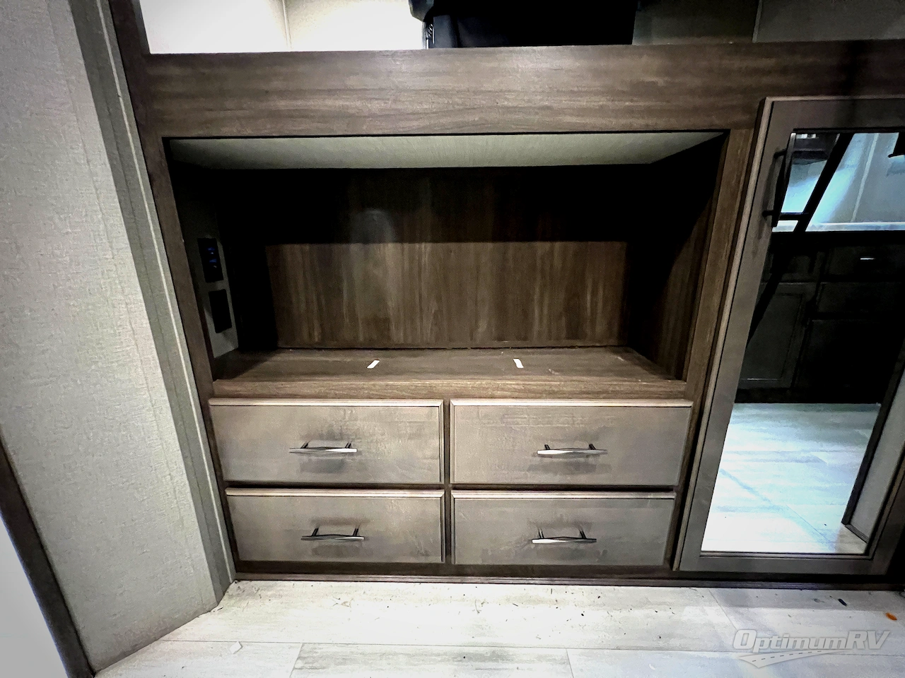 2022 Grand Design Solitude S-Class 3950BH Photo 34