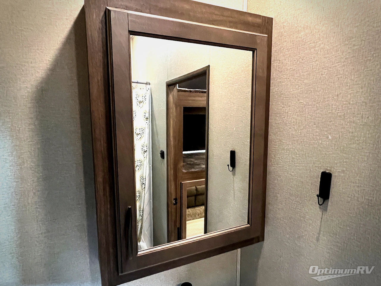 2022 Grand Design Solitude S-Class 3950BH Photo 41
