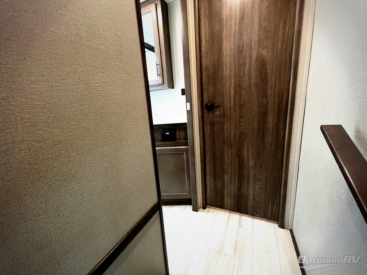 2022 Grand Design Solitude S-Class 3950BH Photo 44