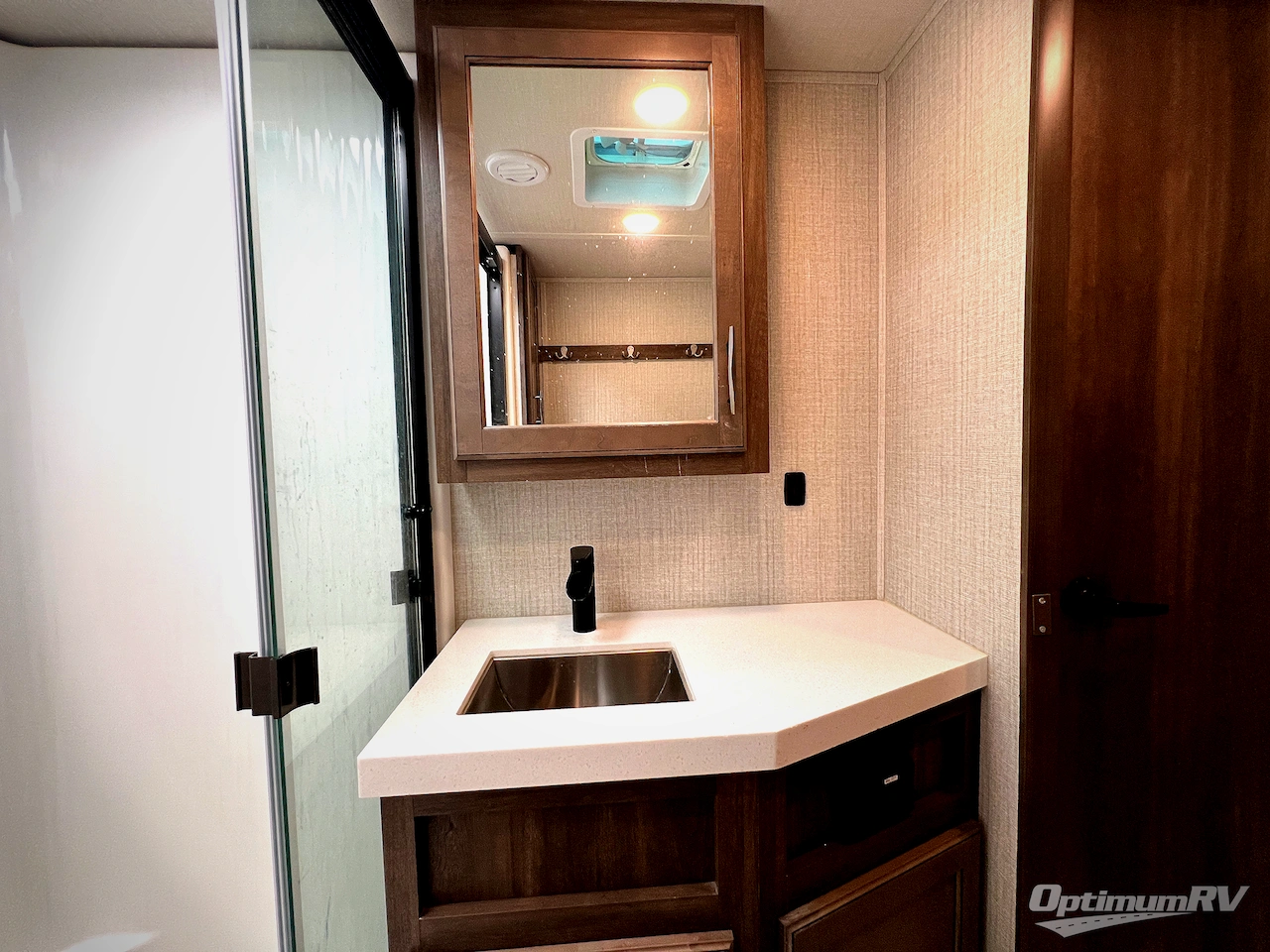 2022 Grand Design Solitude S-Class 3950BH Photo 47