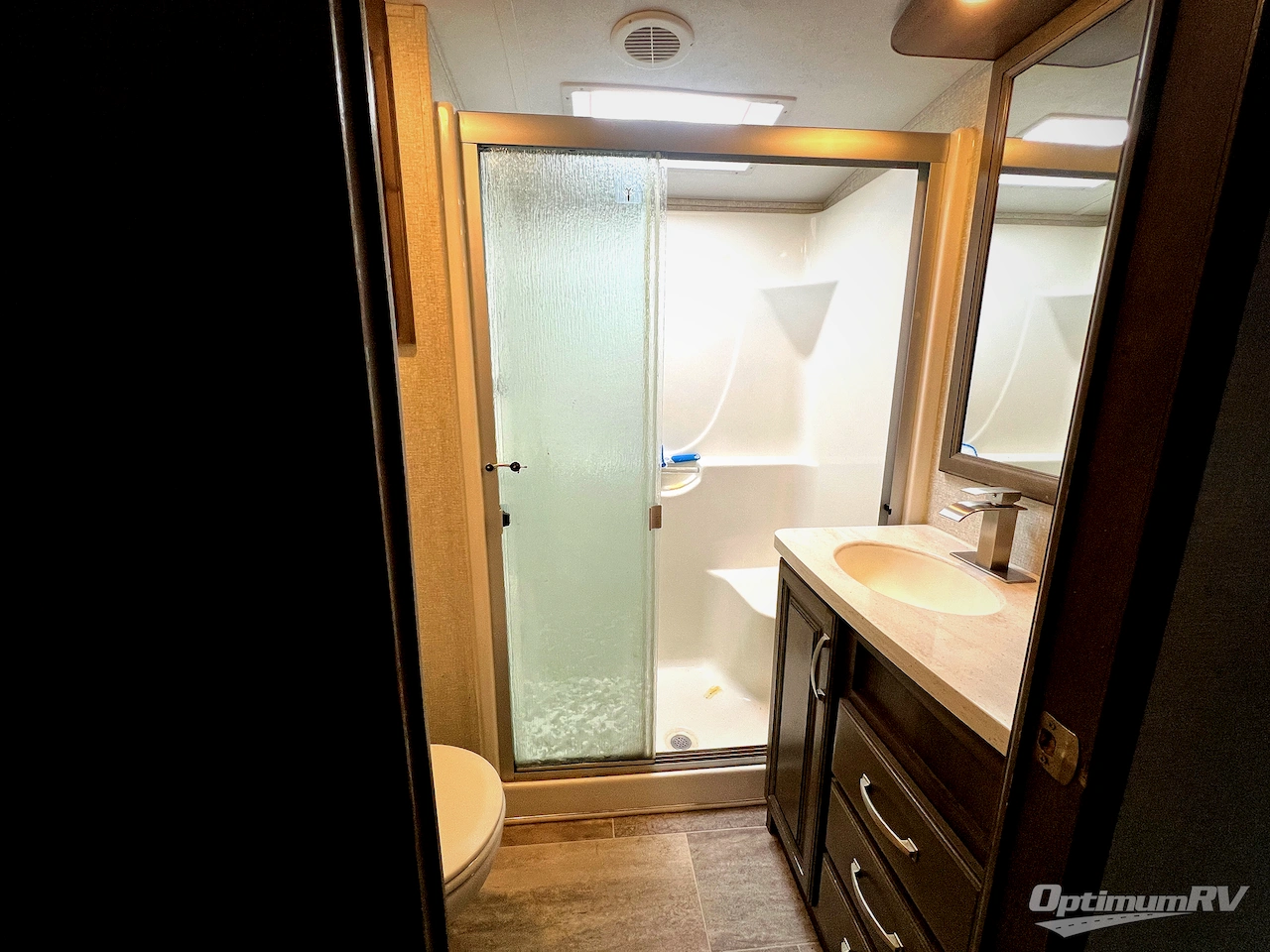 2018 Keystone Montana 3700LK Photo 17