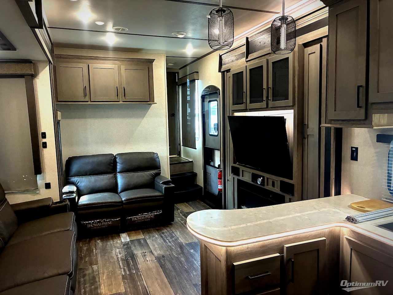 2020 Keystone Raptor 423 Photo 7