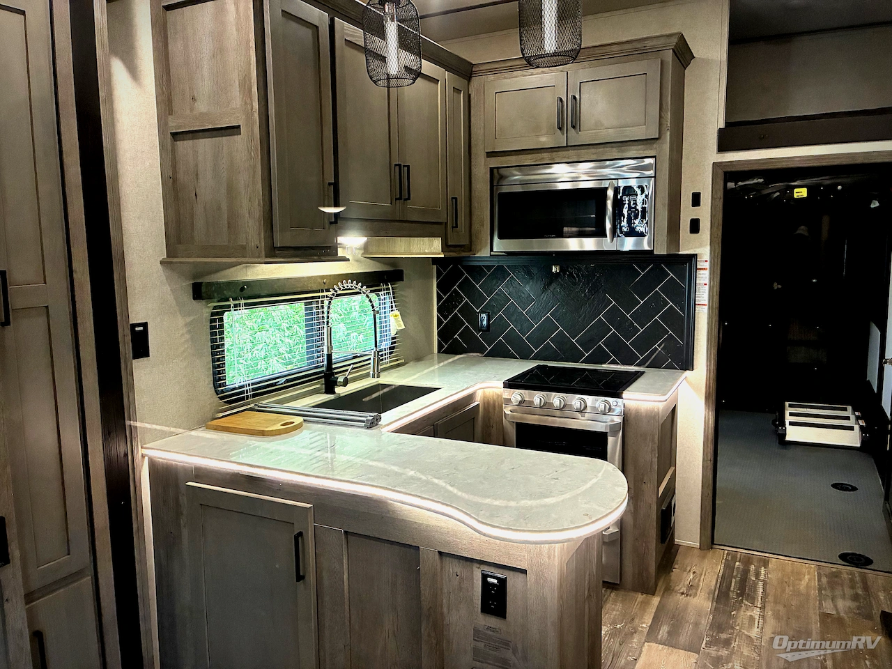 2020 Keystone Raptor 423 Photo 12