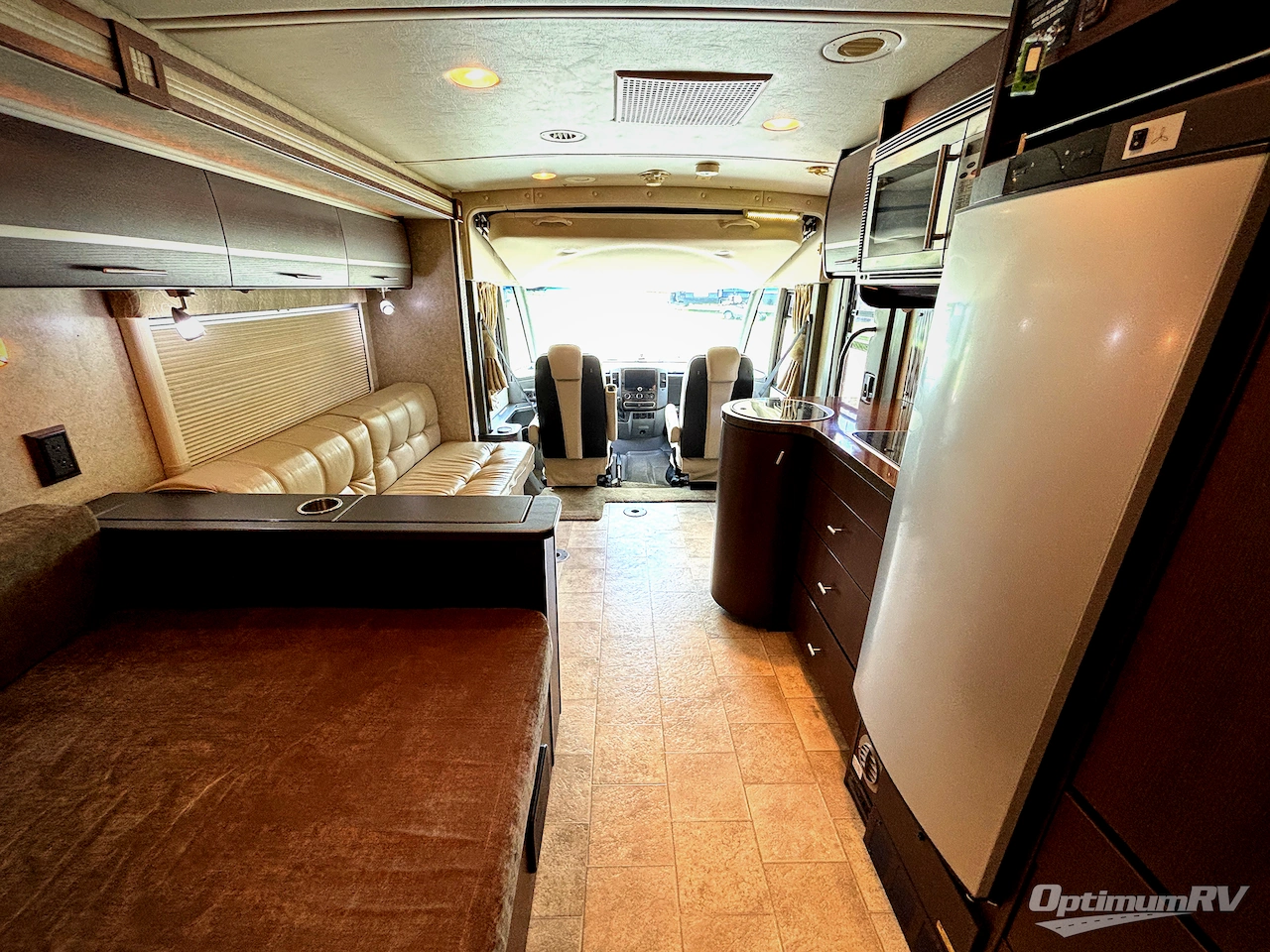 2010 Itasca Reyo 25R Photo 5