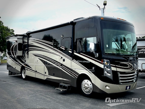 Used 2015 Thor Challenger 37LX Featured Photo