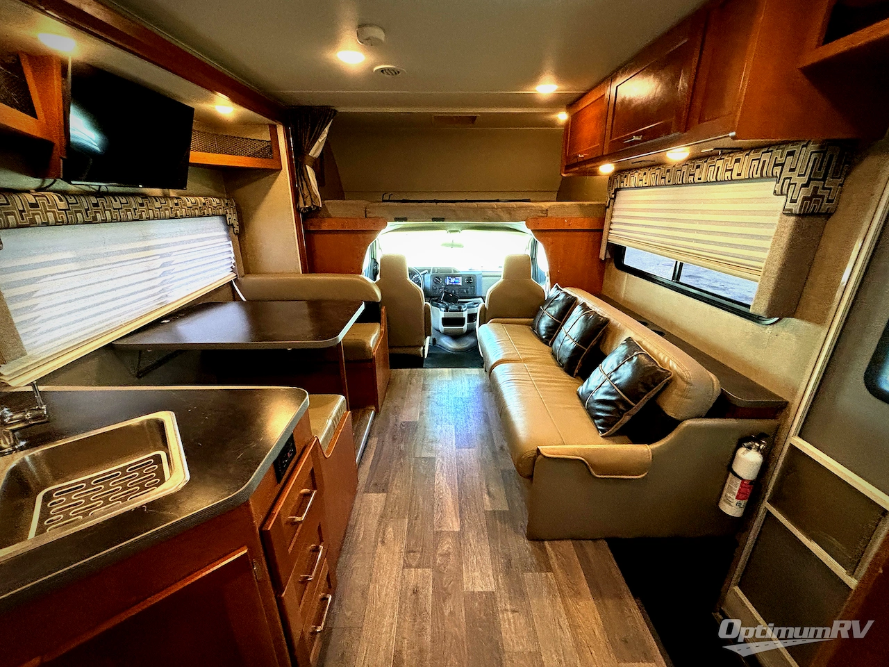 2019 Winnebago Spirit 31G Photo 5