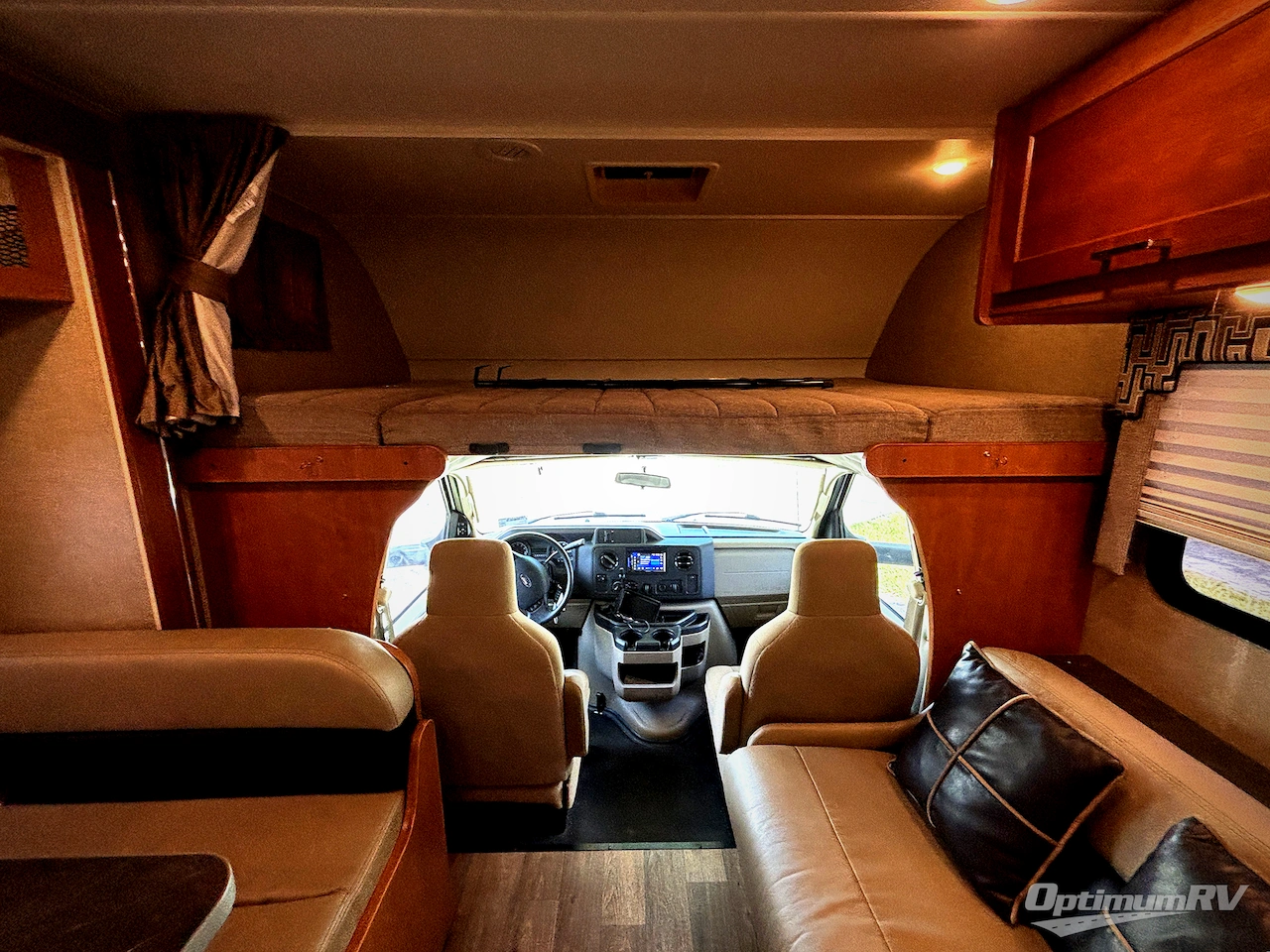 2019 Winnebago Spirit 31G Photo 10