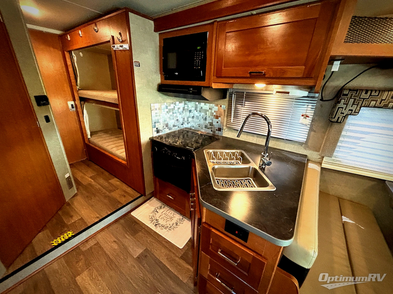 2019 Winnebago Spirit 31G Photo 14