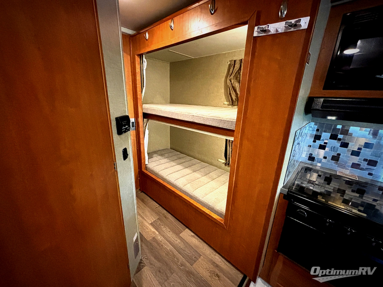 2019 Winnebago Spirit 31G Photo 18