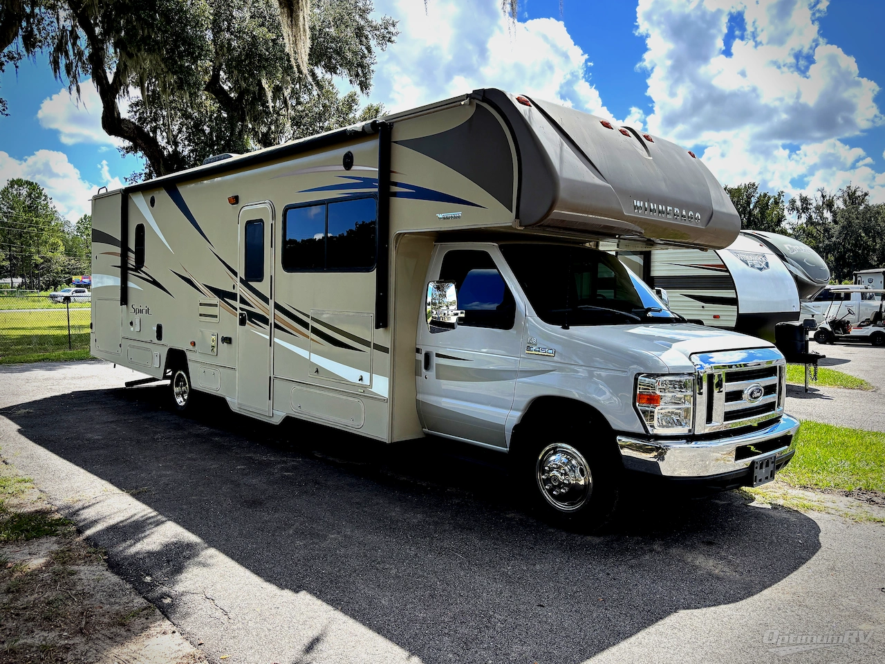2019 Winnebago Spirit 31G Photo 1