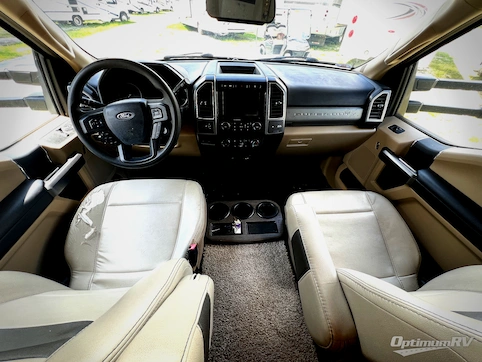 2021 Thor Omni XG32 RV Photo 2