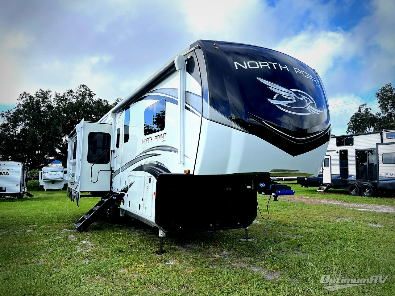2022 Jayco North Point 310RLTS Photo 1