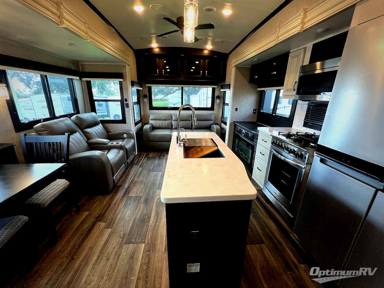 2022 Jayco North Point 310RLTS Photo 4