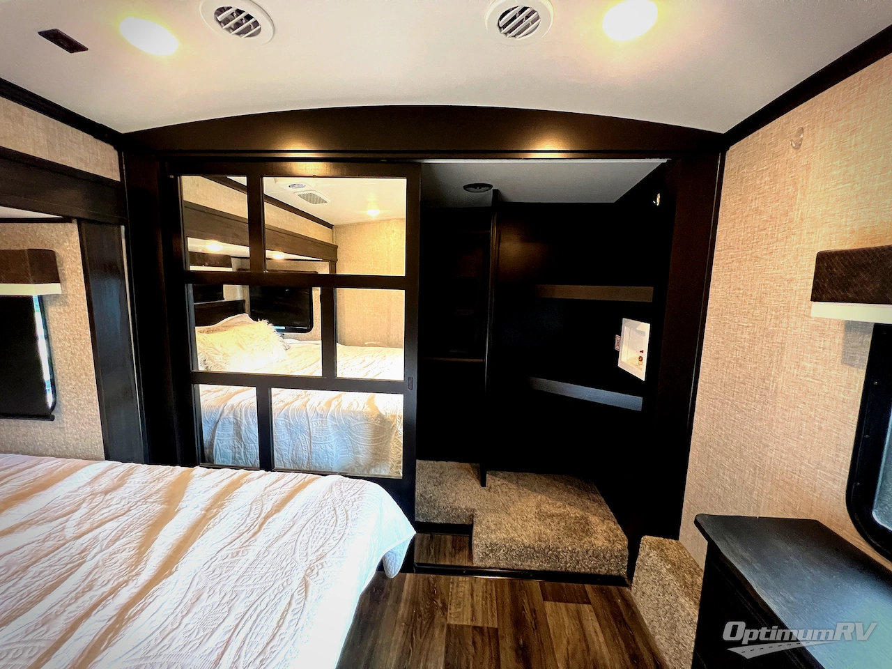 2022 Jayco North Point 310RLTS Photo 16
