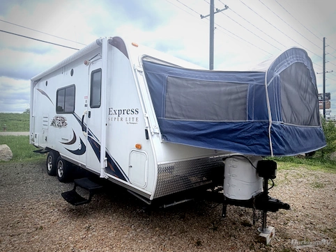 Used 2011 Keystone Passport Express SL 235EXP Featured Photo