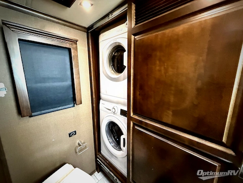 2019 Tiffin Phaeton 37 BH RV Photo 4