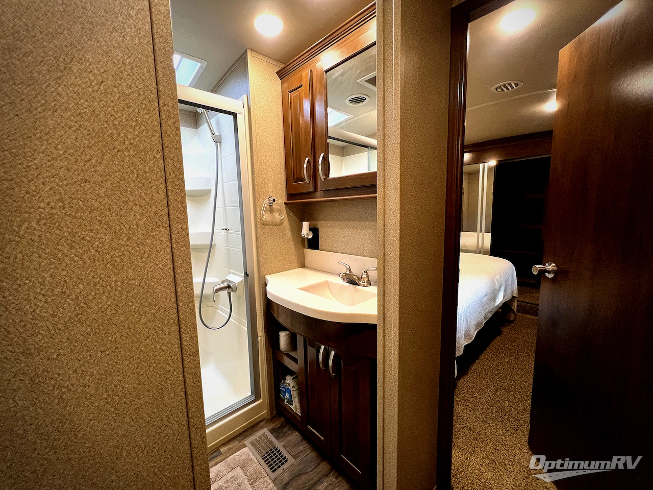 2018 Forest River Cedar Creek Silverback 29IK Photo 20