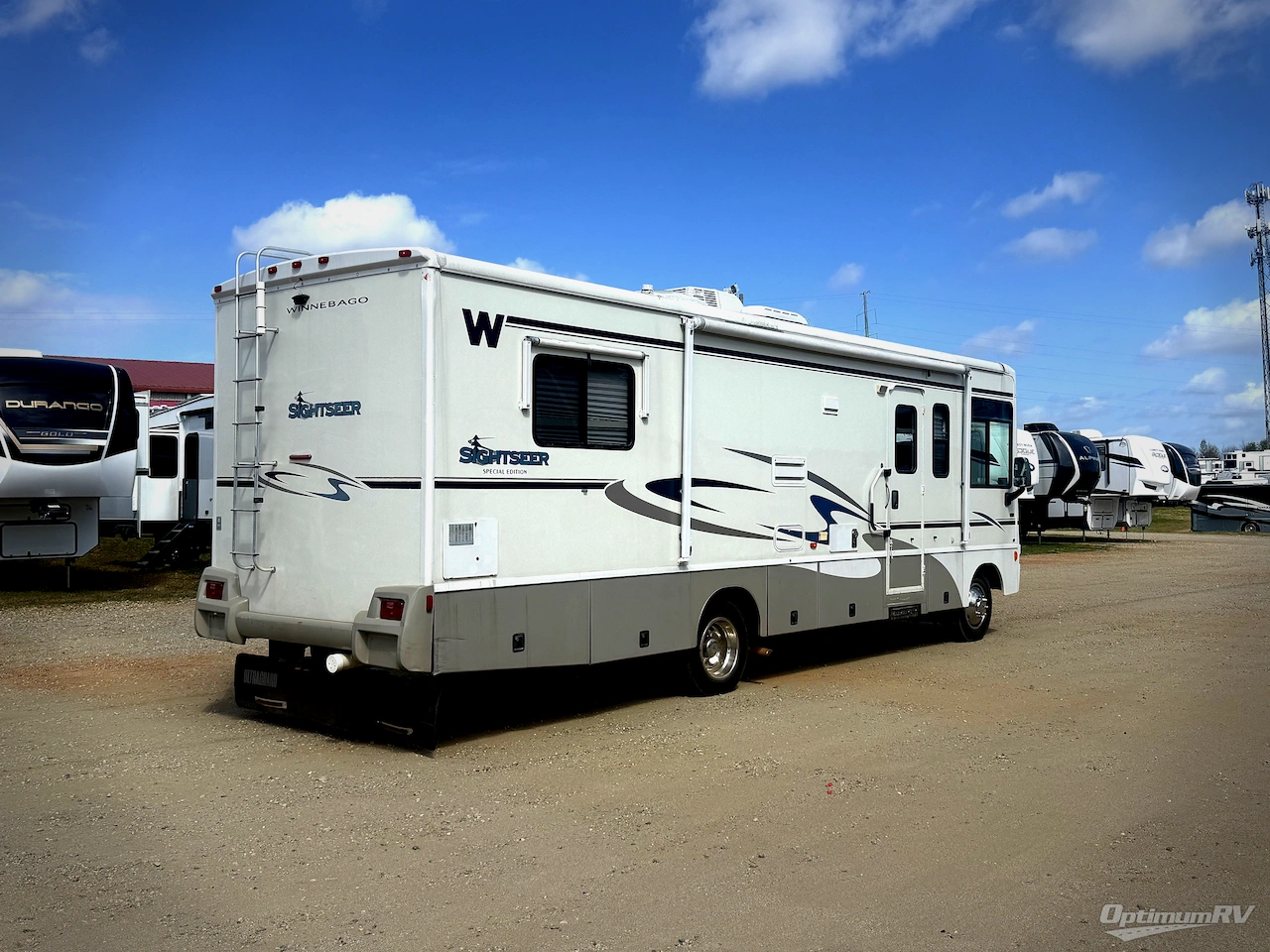 2004 Winnebago Sightseer 30B Photo 2