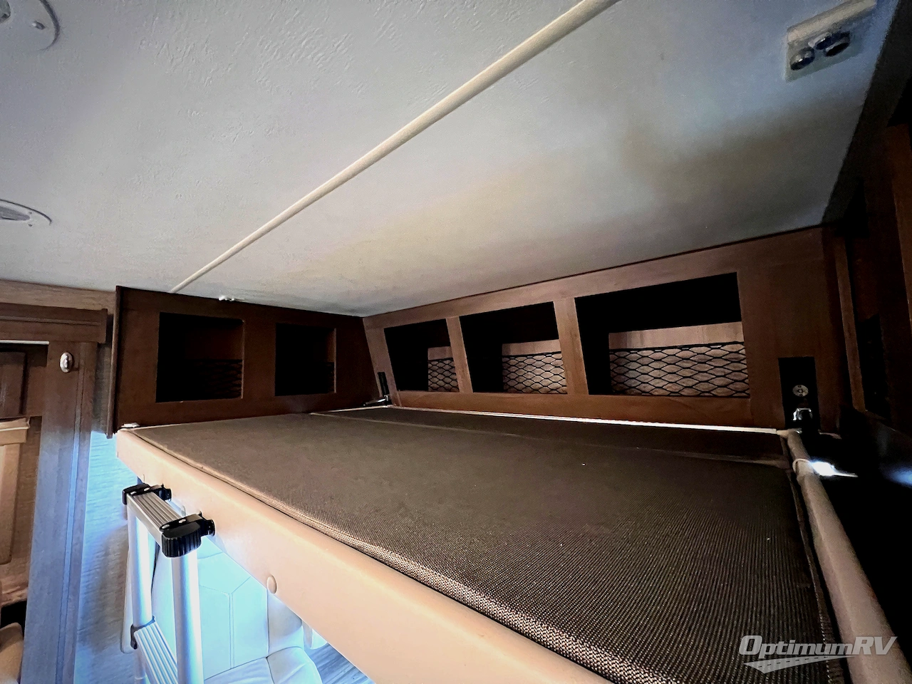 2022 Thor ACE 30.3 Photo 13