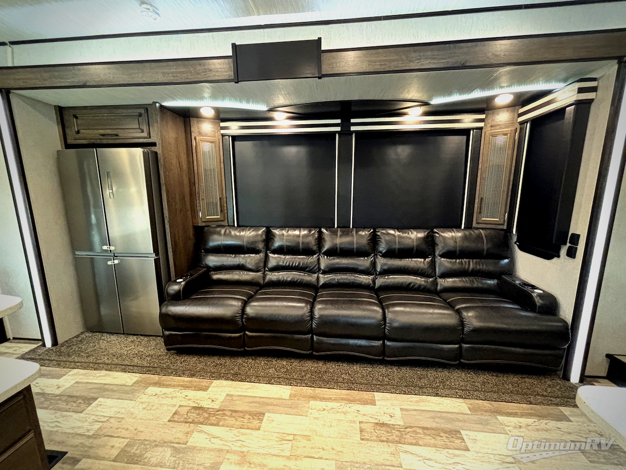 2019 Heartland Cyclone 4101KING Photo 8