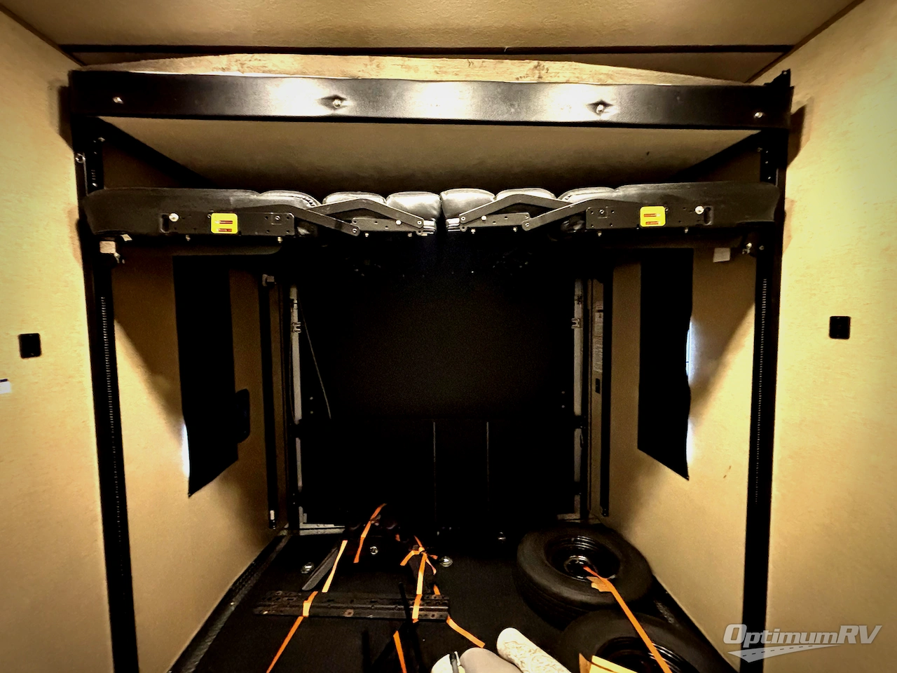 2018 Forest River Cherokee Wolf Pack 325PACK13 Photo 14