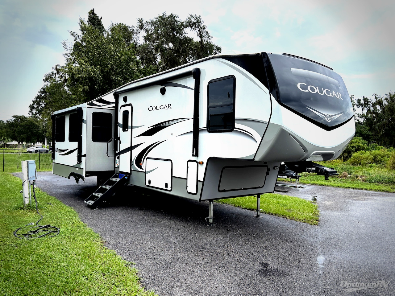2021 Keystone Cougar 316RLS Photo 1