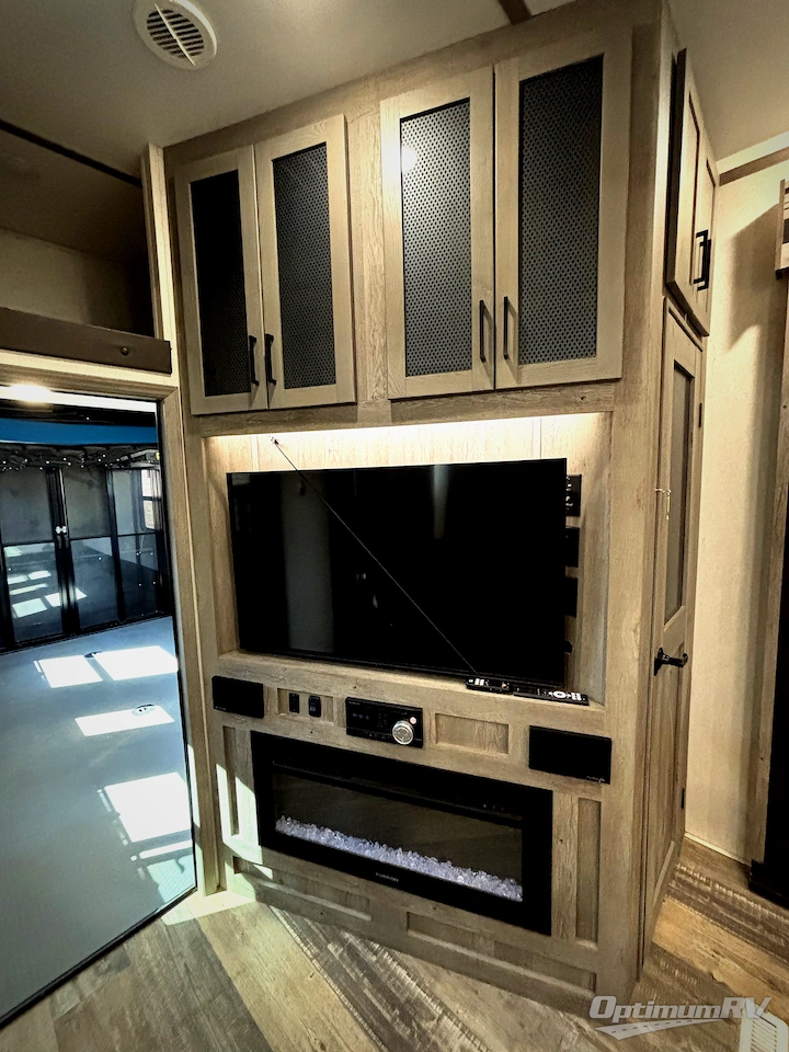 2019 Keystone Raptor 415 Photo 12