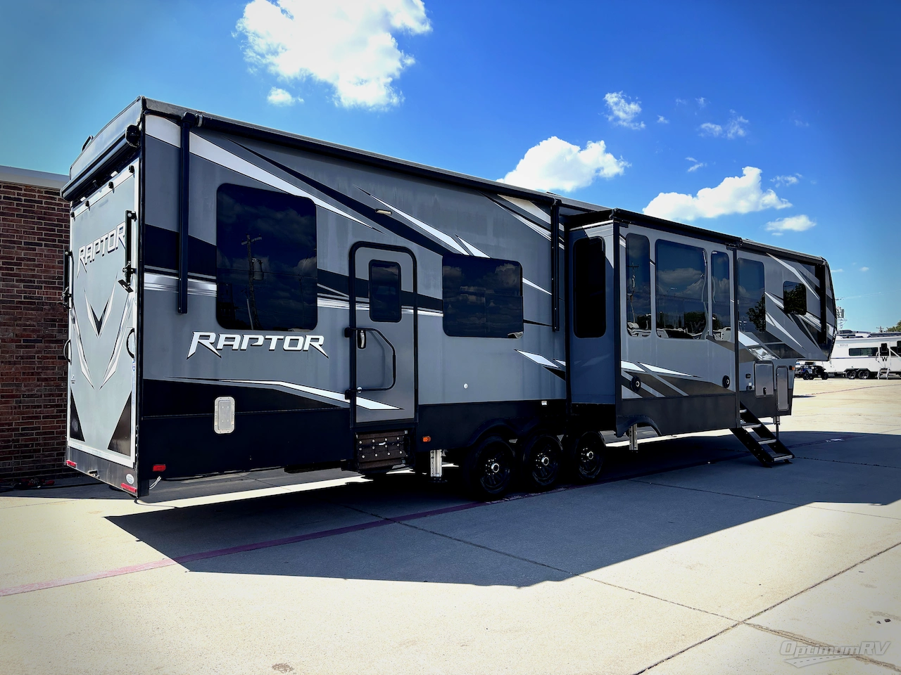 2019 Keystone Raptor 415 Photo 2