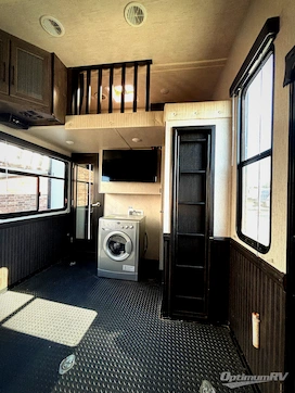 2019 Heartland Cyclone 4115 RV Photo 4