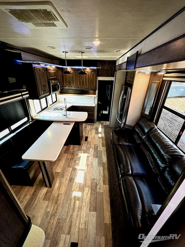 2019 Heartland Cyclone 4115 Photo 4