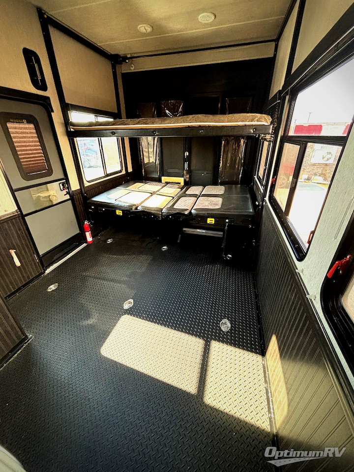 2019 Heartland Cyclone 4115 Photo 18