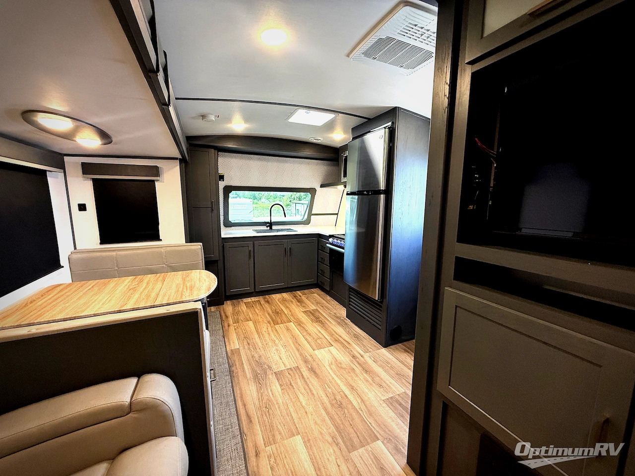 2023 Keystone Premier Ultra Lite 25FKPR Photo 4